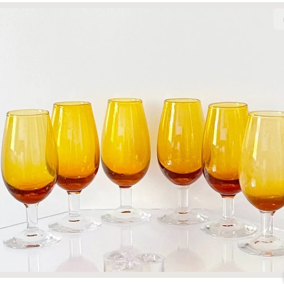 Vintage Set of 6 Cordial Liqueurs Glasses Amber - Picture 5 of 7